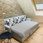 Klebi's Apartmanhaz 20 Apartment *