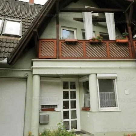 Klebi's Apartmanhaz 20 Apartment