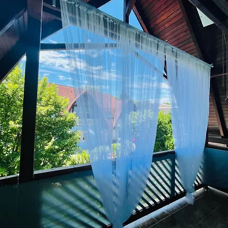 アパート Klebi's Apartmanhaz 20