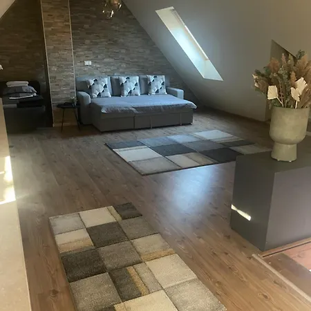 Apartment Klebi's Apartmanhaz 20 *