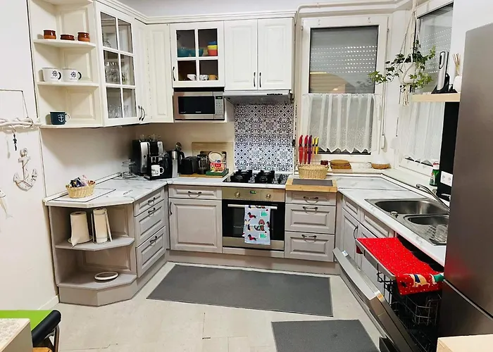 Klebi's Apartmanhaz 20 Balatonföldvár